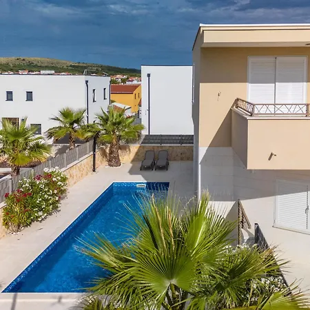 Villa Smratine - Luxury With Pool In Vir